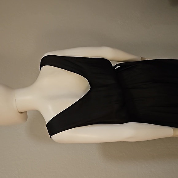 GAP Black Satin Sleeveless V-Neck Tie Waist Formal Jumpsuit Large Petite - Picture 8 of 13